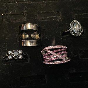 Mixed costume rings - 4 rings - size 7